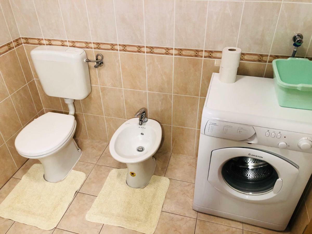 Rosita 1 Apartment Ровин Екстериор снимка