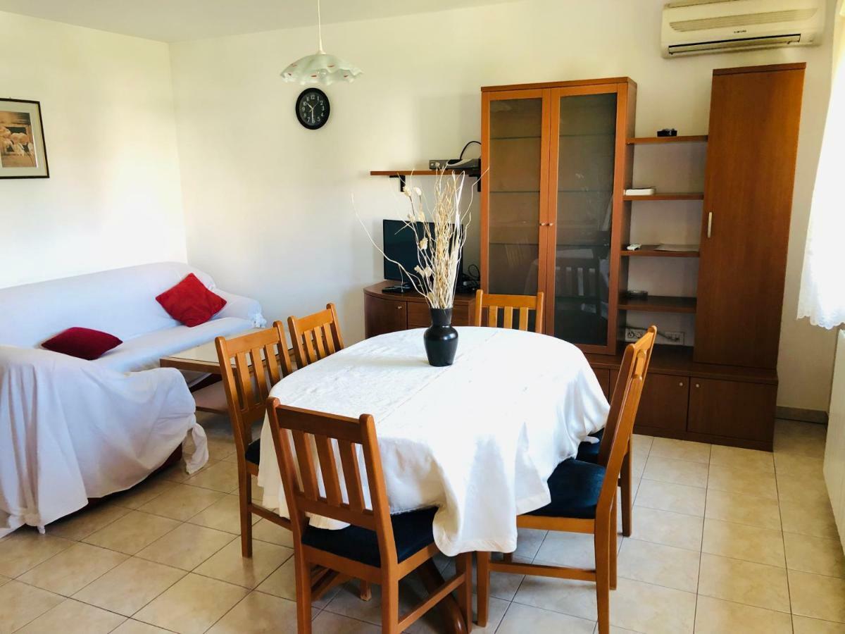 Rosita 1 Apartment Ровин Екстериор снимка