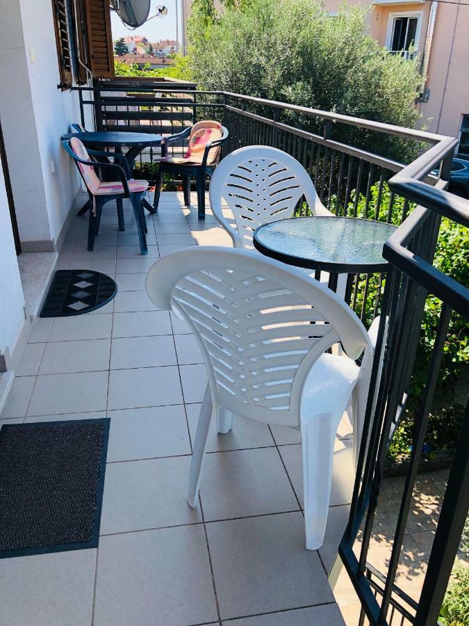 Rosita 1 Apartment Ровин Екстериор снимка