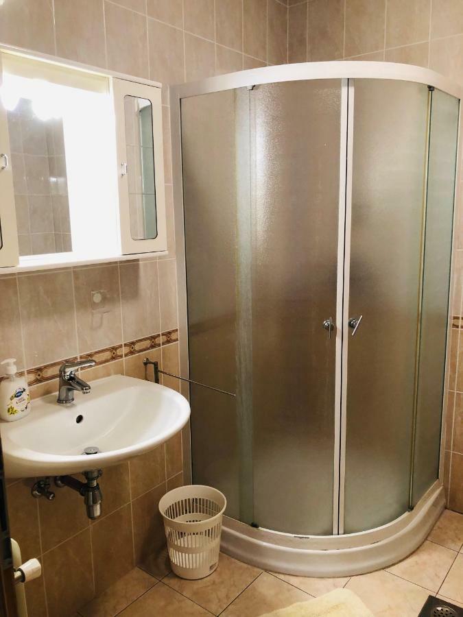 Rosita 1 Apartment Ровин Екстериор снимка