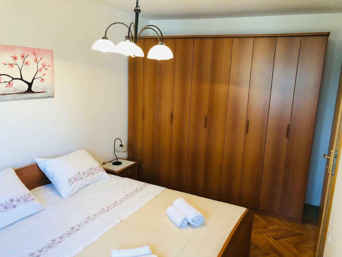 Rosita 1 Apartment Ровин Екстериор снимка